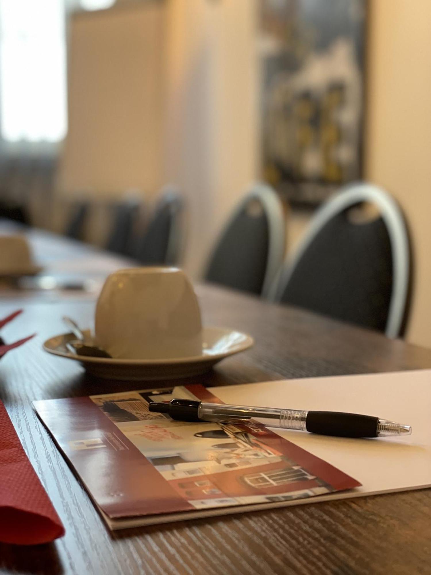 Amical Hotel وبرتال المظهر الخارجي الصورة