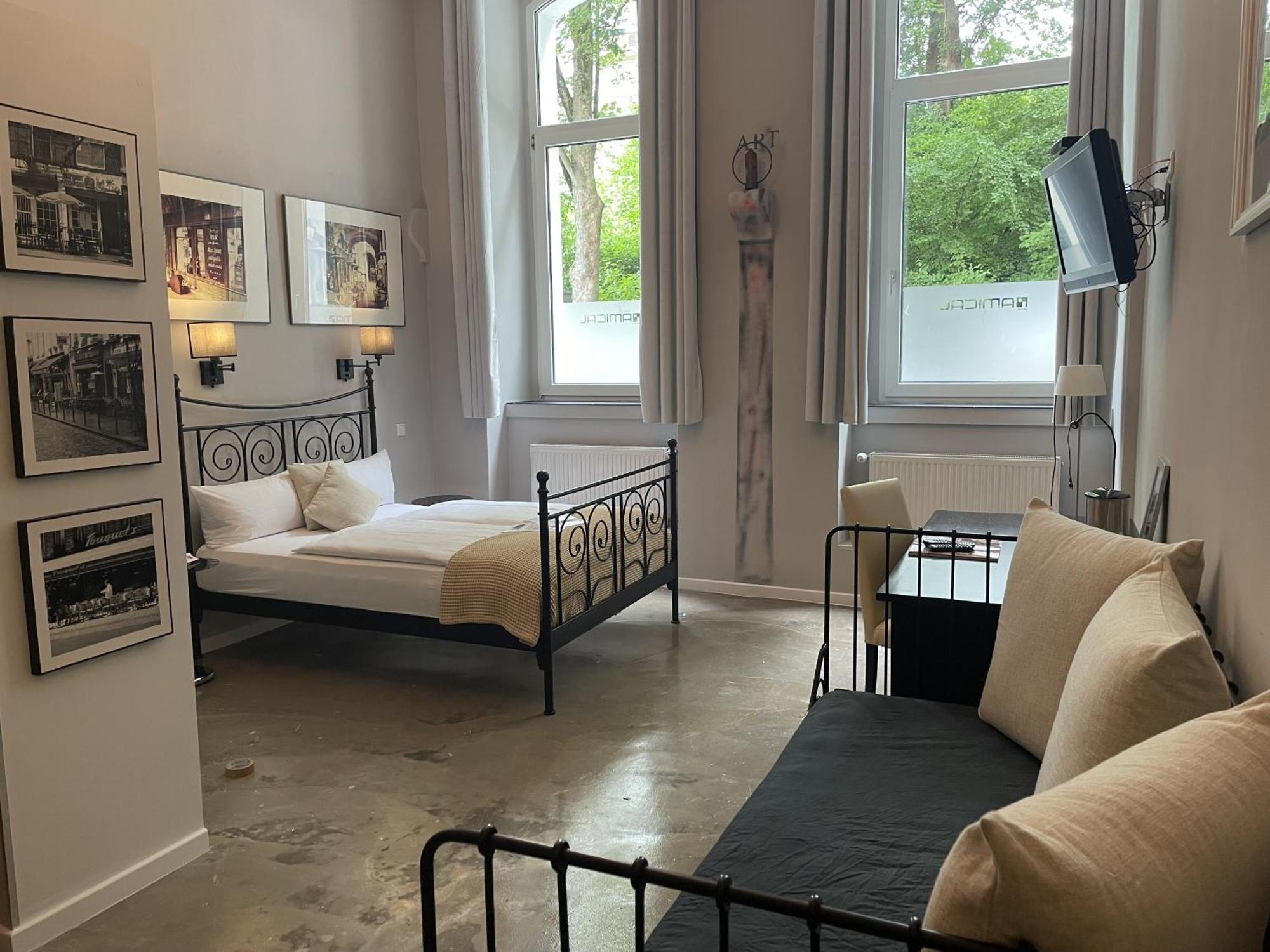Amical Hotel وبرتال المظهر الخارجي الصورة