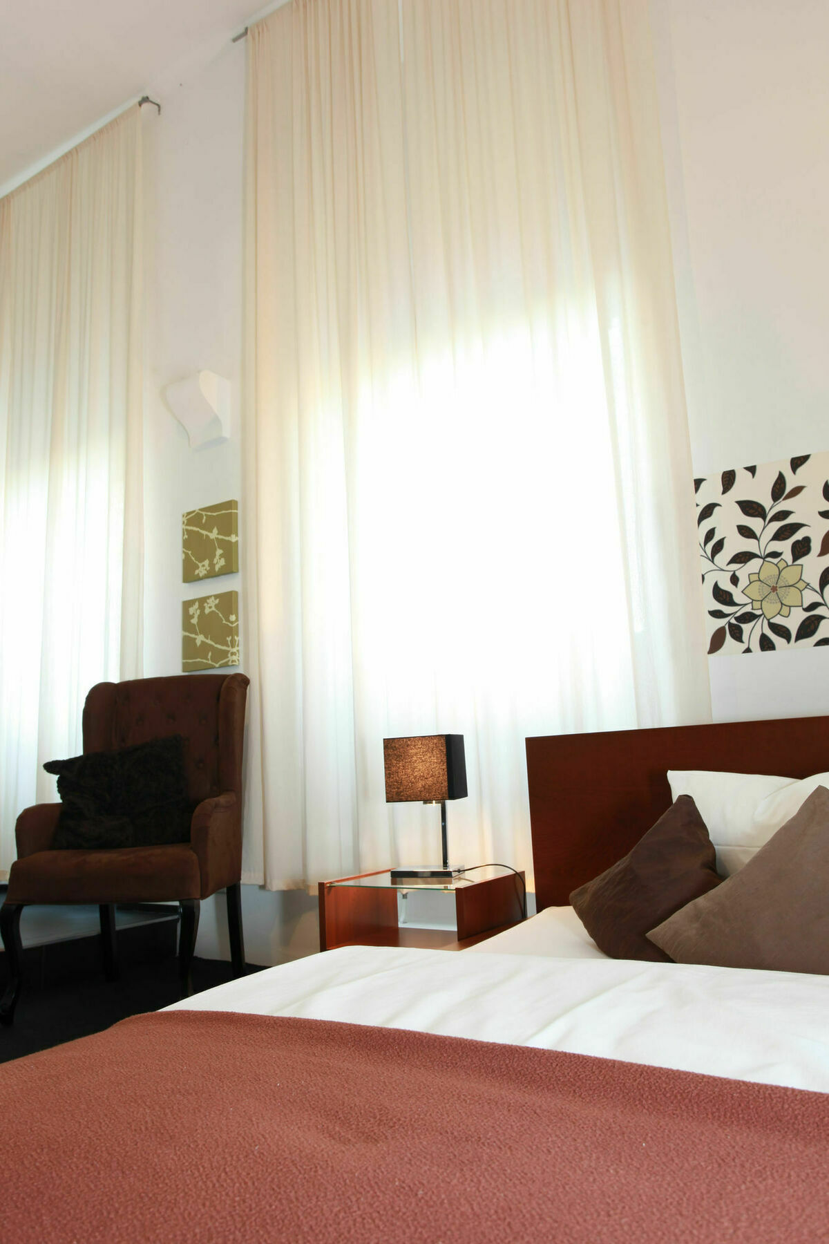 Amical Hotel وبرتال المظهر الخارجي الصورة