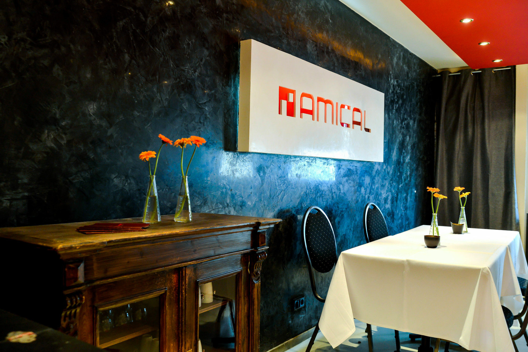 Amical Hotel وبرتال المظهر الخارجي الصورة